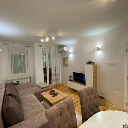 Sleepover - Holiday Base Novi Sad Exterior foto