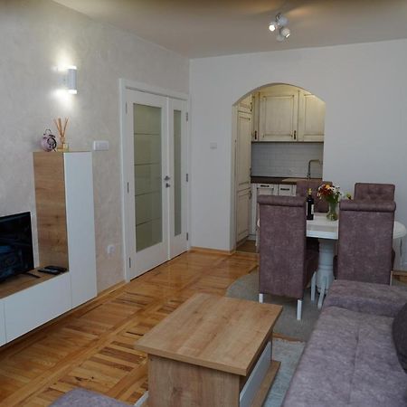 Sleepover - Holiday Base Novi Sad Exterior foto